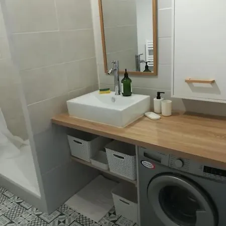 Bienvenue A Toulon# 3 Chambres# Wifi# Golden Nest Apartament